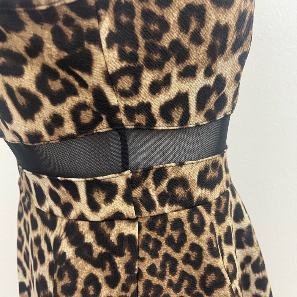 NORDSTROM LEOPARD PRINT BLACK MESH DETAIL FITTED STRECH A-LINE MINI DRESS - Picture 4 of 10